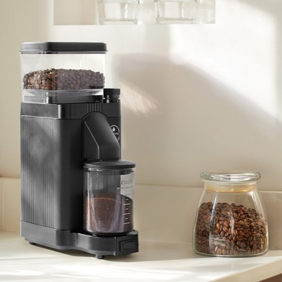 Moccamaster KM5 Burr Grinder in Matte Black BY THE COFFEE BEAUTIFUL COFFEE COMPANY UK LONDON SURREY