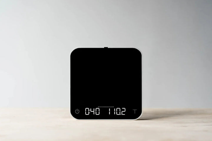 Acaia Pearl Coffee Scale — Classic Black, display close-up