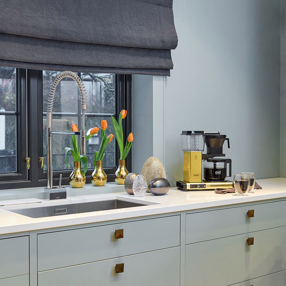 Moccamaster KBG Select Filter Coffee Machine - Brushed Brass - The Coffee Beautiful Company UK London Surrey